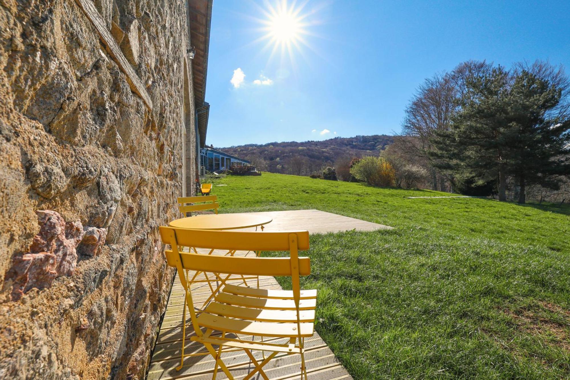 Villa de luxe, nichée dans les montagnes Lavoine Extérieur photo