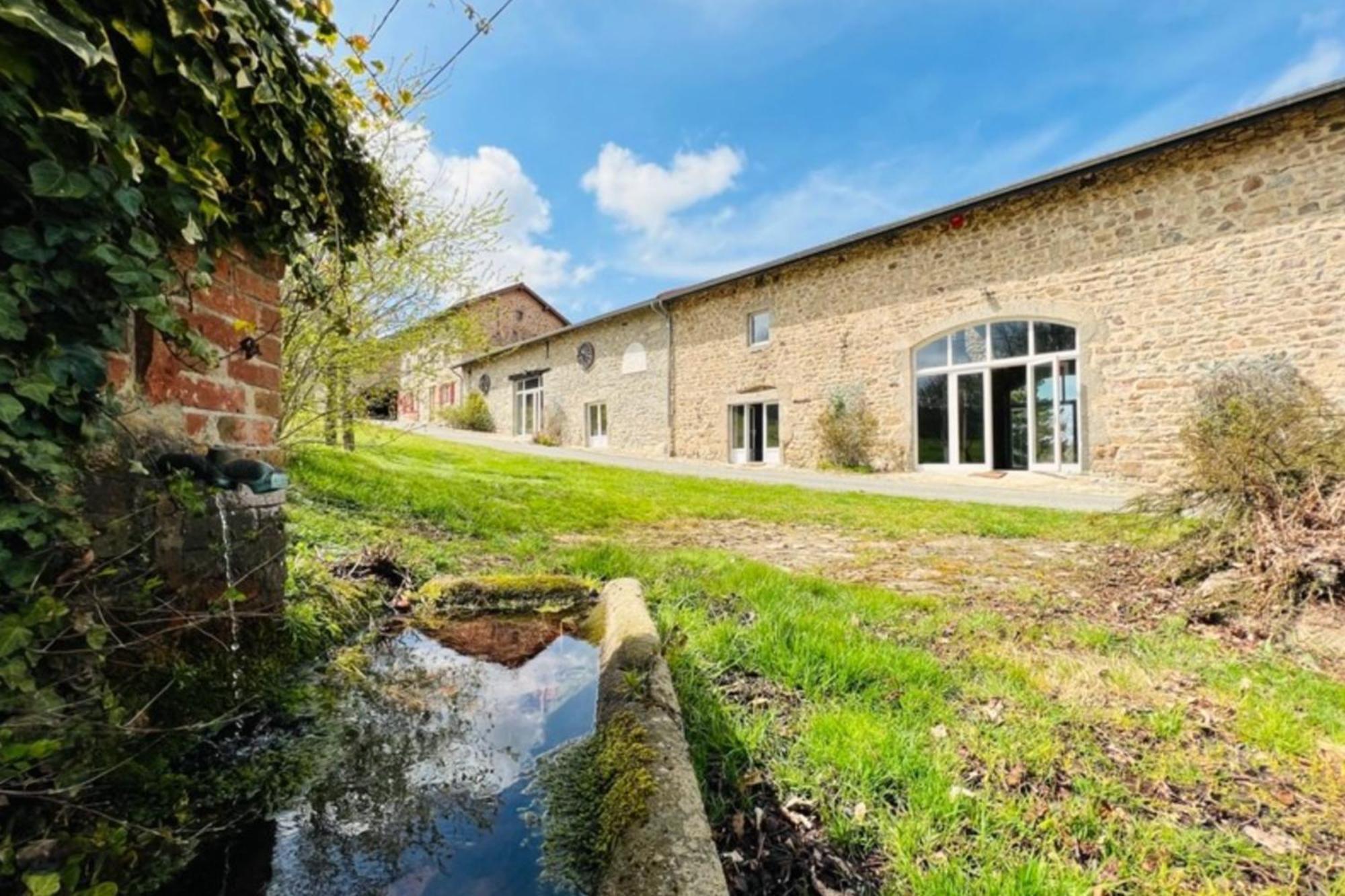 Villa de luxe, nichée dans les montagnes Lavoine Extérieur photo